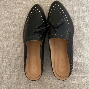 Worn once pointy flats with tassel